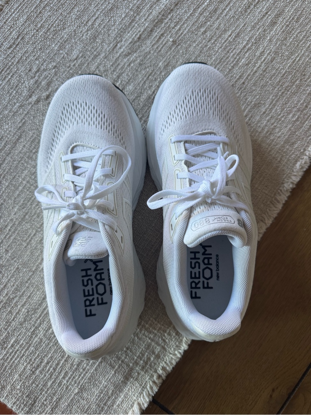 New Balance Women's 880 Fresh Foam Running Sneakers - White size 10 wide